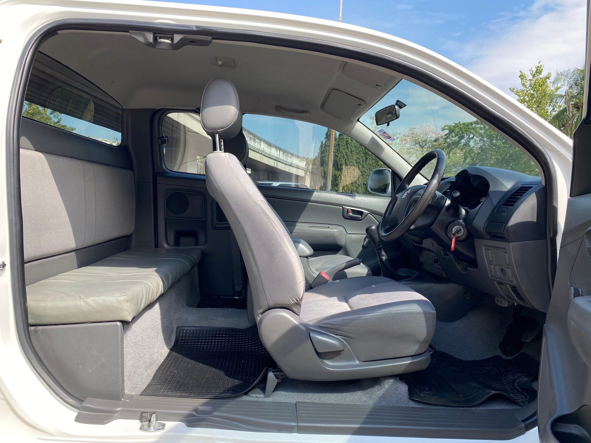 2013 TOYOTA HILUX VIGO CHAMP SMARTCAB 2.5 J MT