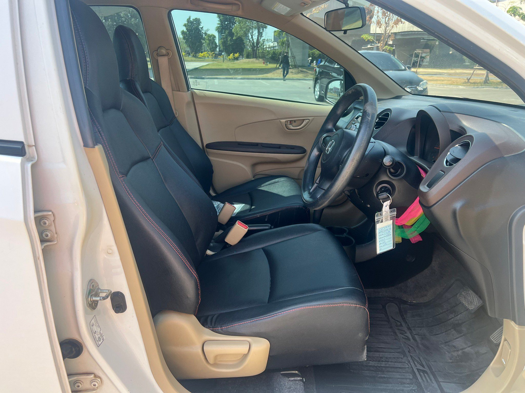 2013 HONDA BRIO AMAZE 1.2V