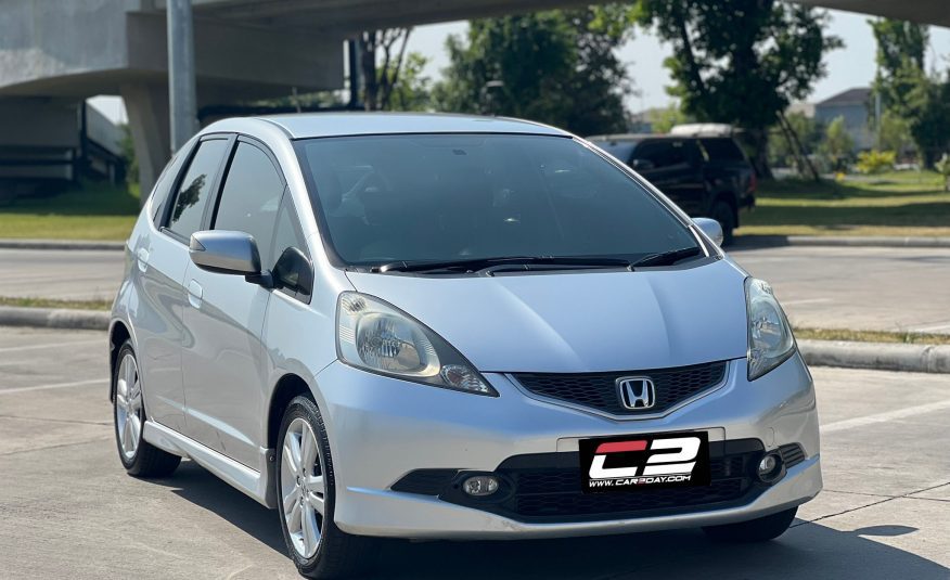 2009 HONDA JAZZ 1.5SV