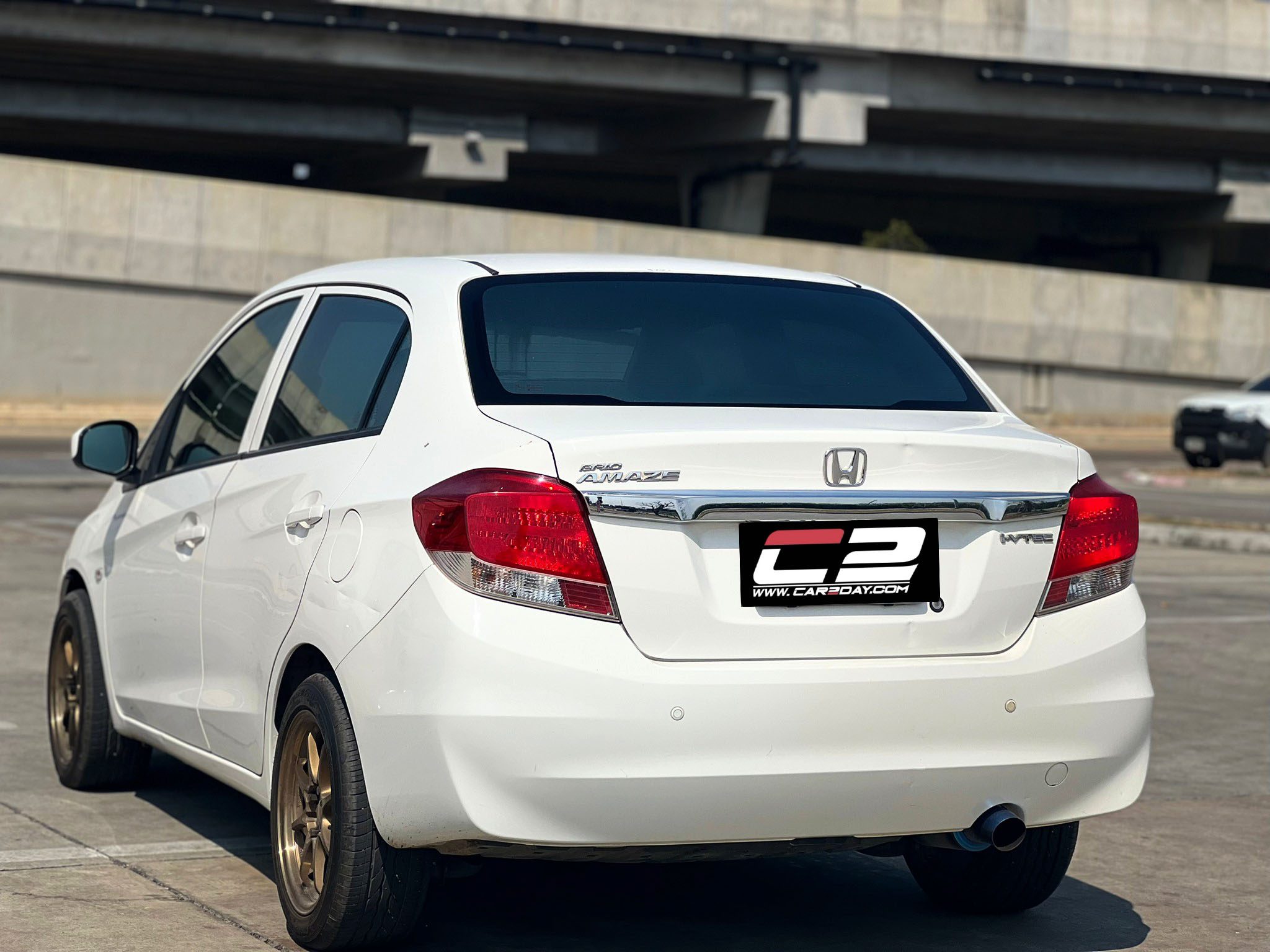 2013 HONDA BRIO AMAZE 1.2V