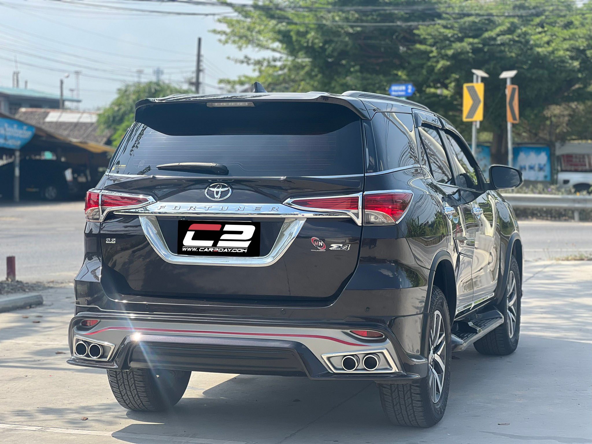 2016 TOYOTA FORTUNER 2.8V 7st Auto 6sp 4WD