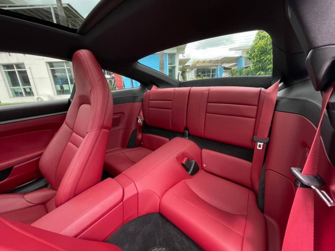 2020 Porsche 911 Carrera S (992)