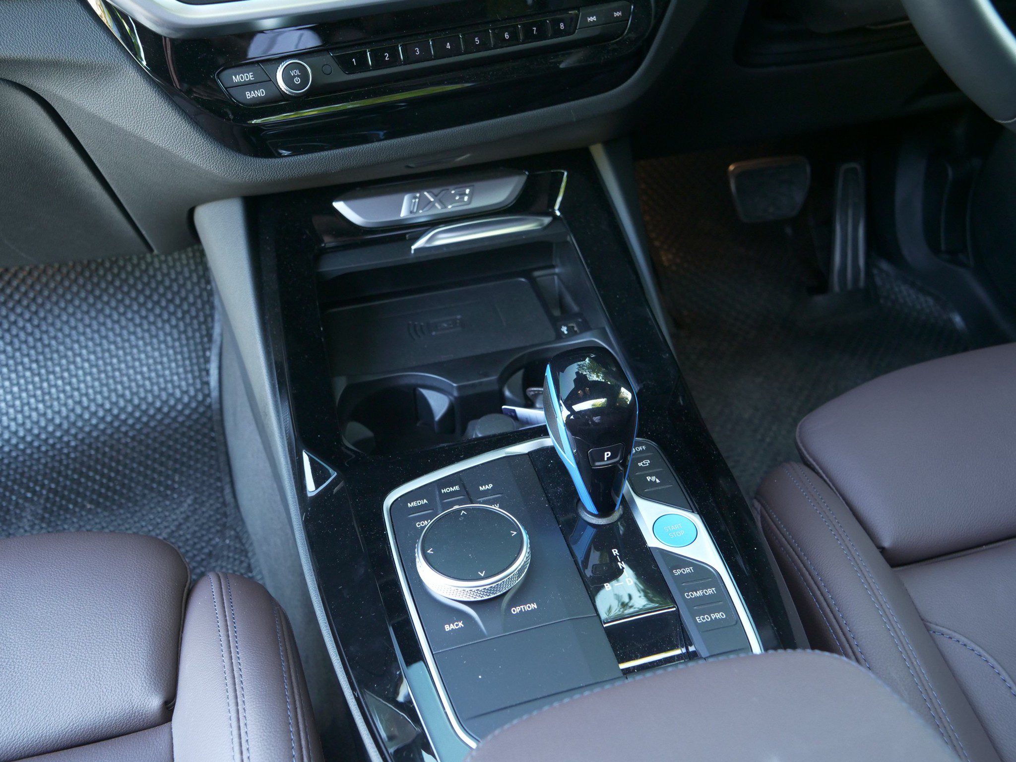 2022 BMW IX3