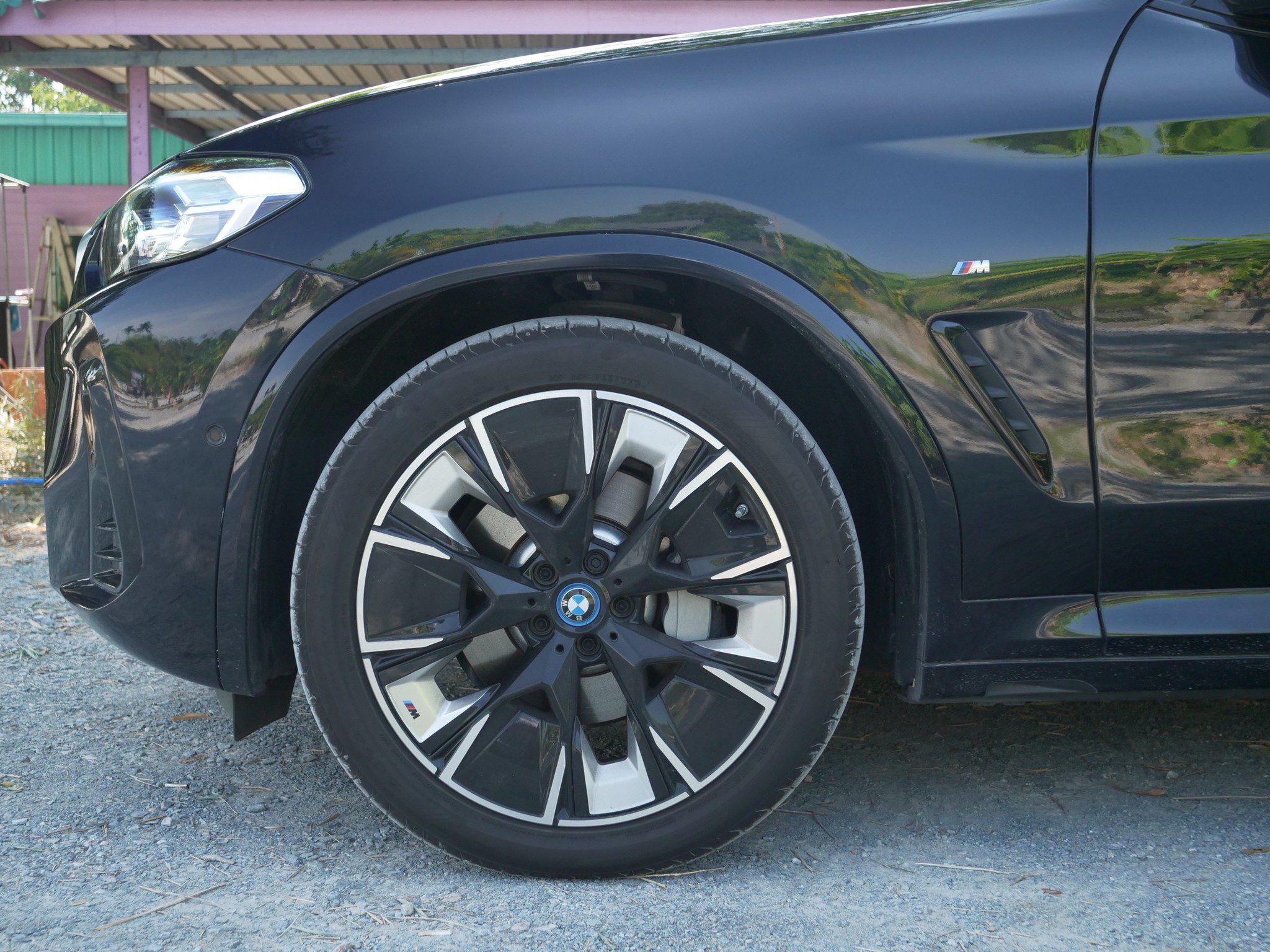 2022 BMW IX3
