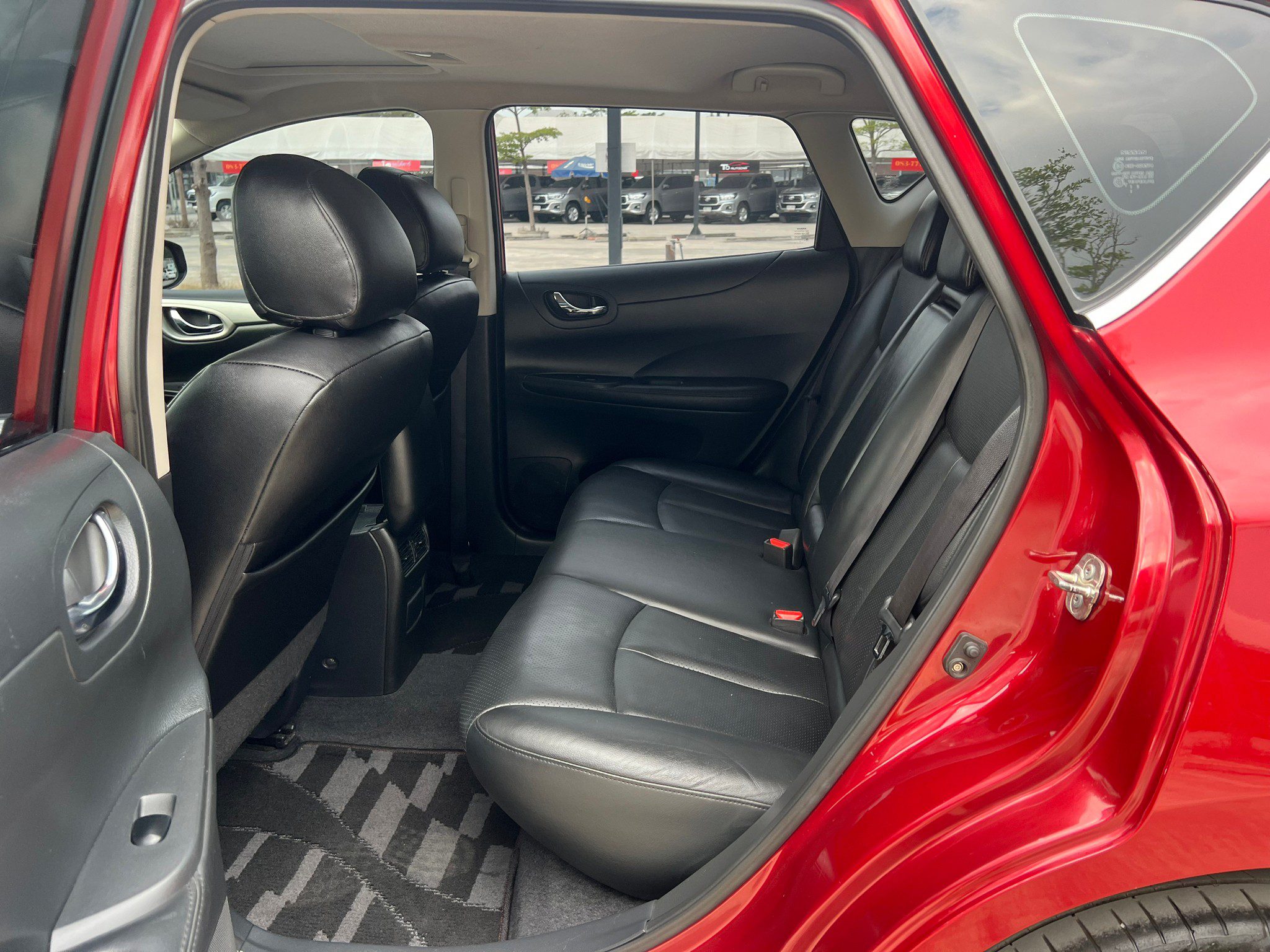2013 NISSAN PULSAR Hatch  1.8