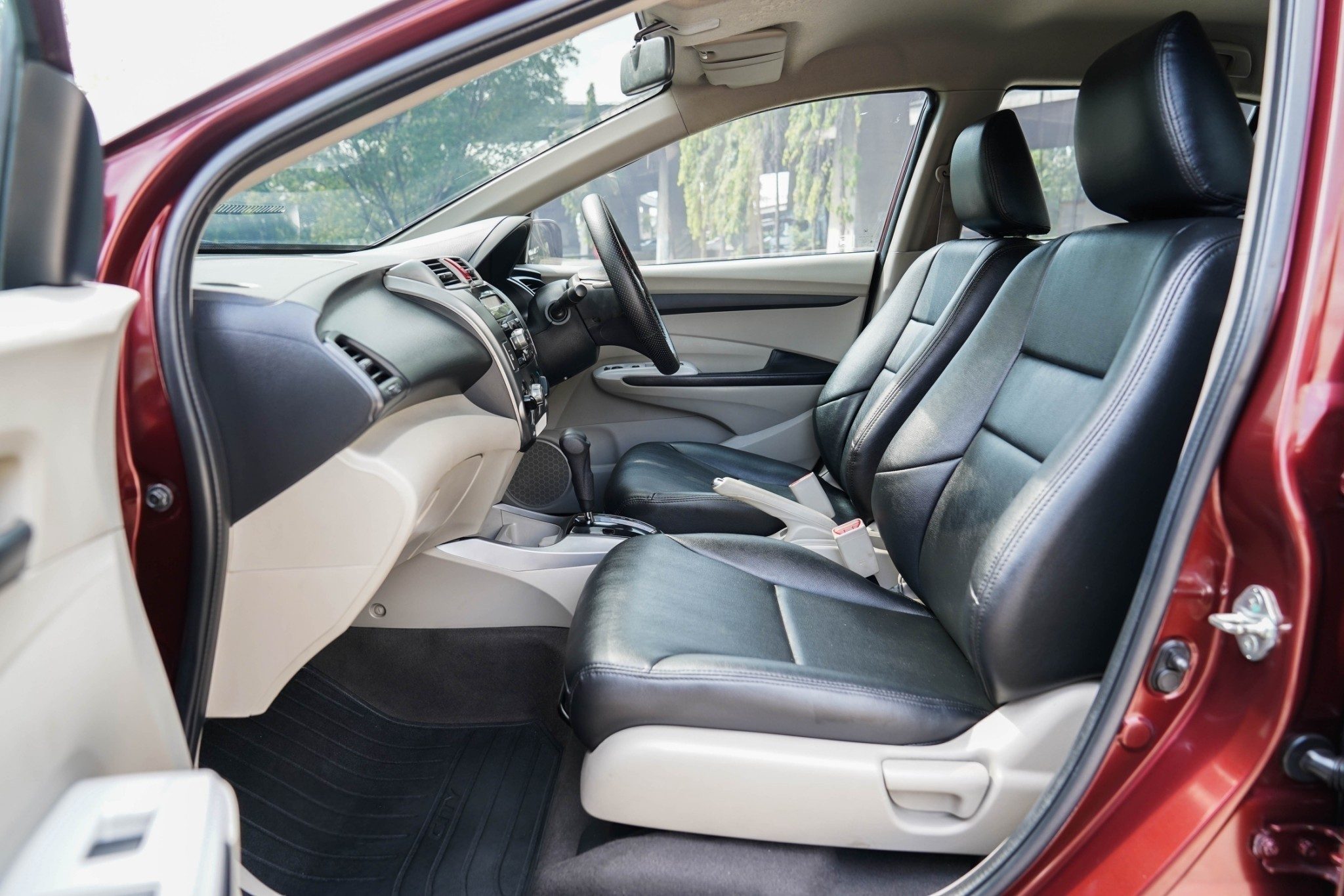 2013 HONDA CITY CNG 1.5 S AT
