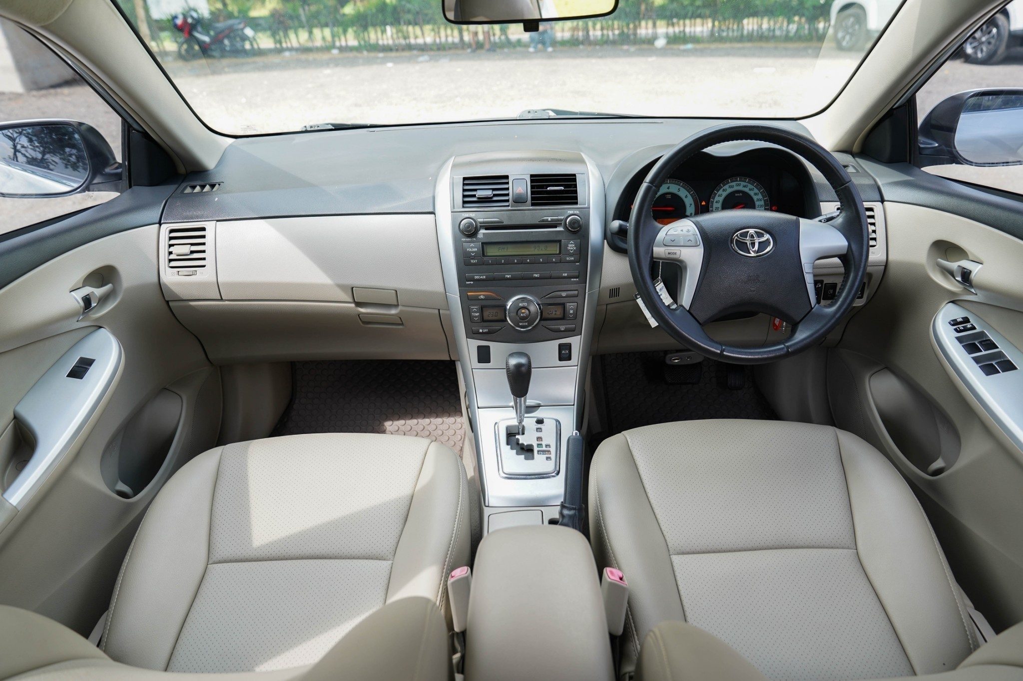 2011 TOYOTA COROLLA ALTIS 1.8 G AT