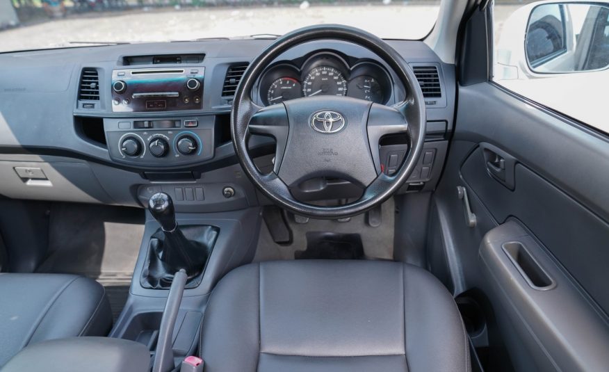 2015 TOYOTA VIGO CAB 2.5 J MT