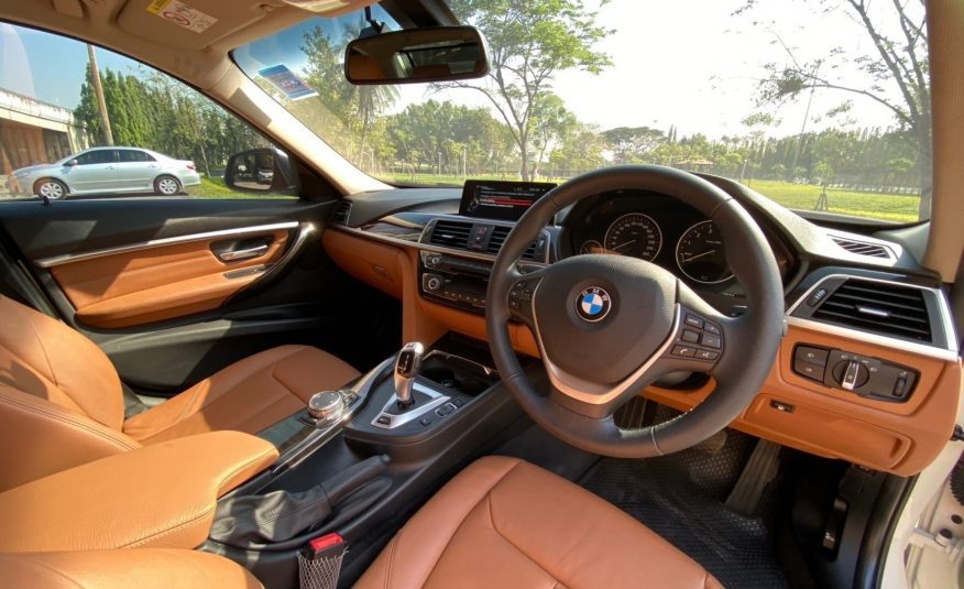 2016 BMW SERIES 3 330E luxury AT