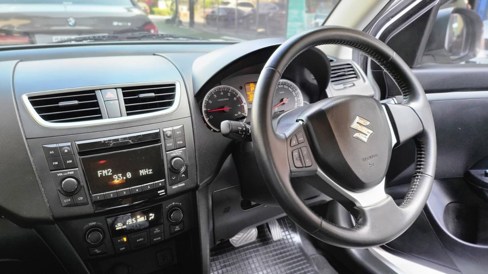 2012 SUZUKI SWIFT 1.2GLX