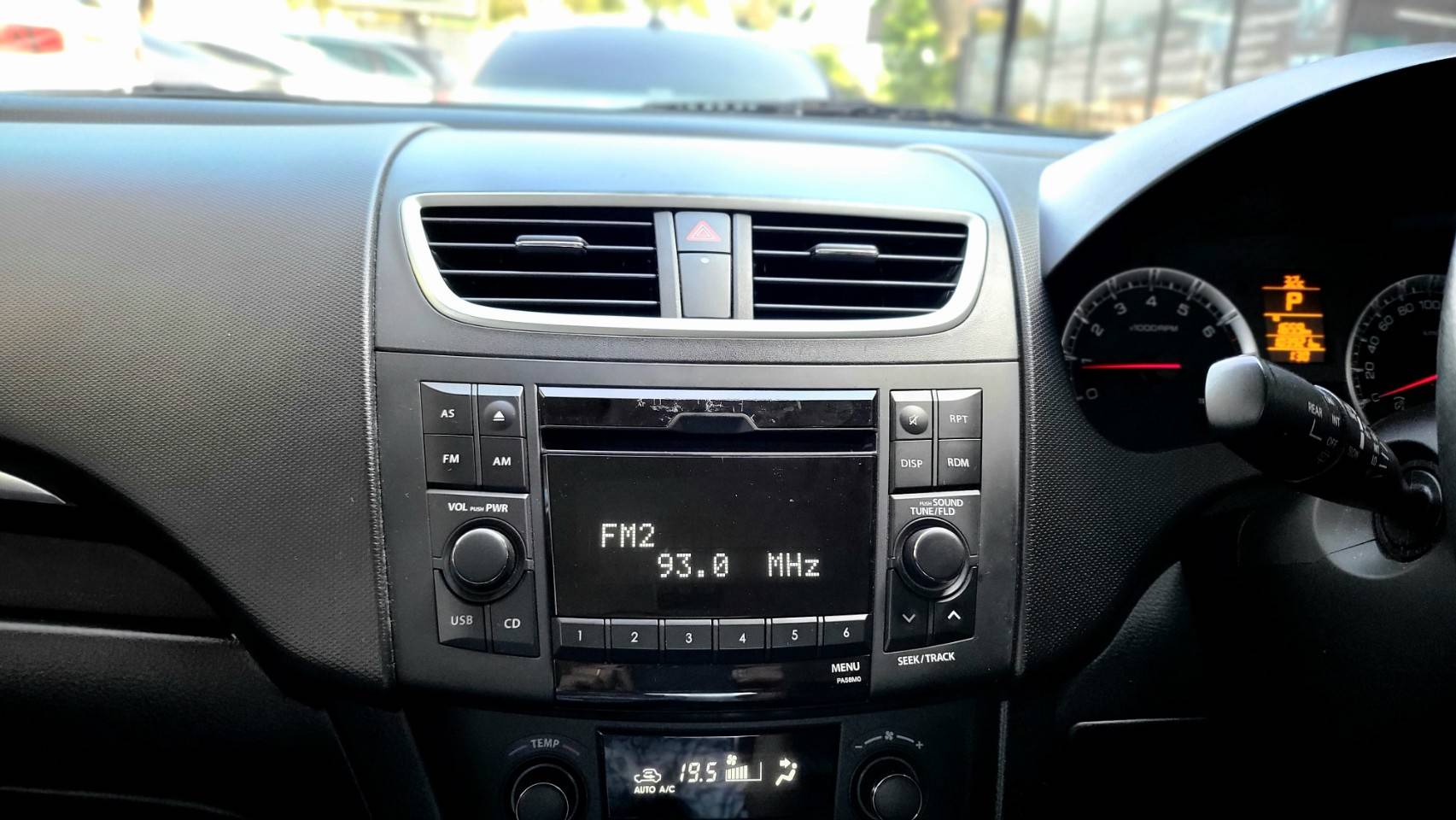 2012 SUZUKI SWIFT 1.2GLX