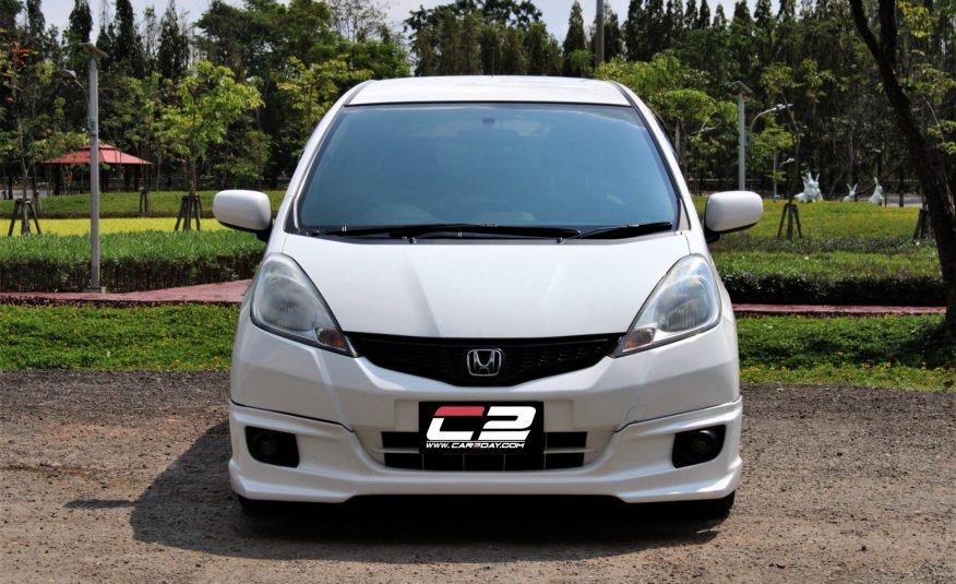 HONDA JAZZ 1.5 V AT