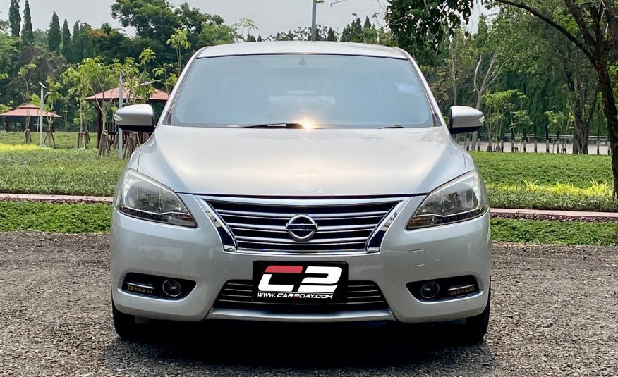 2012 NISSAN SYLPHY 1.8 V AT