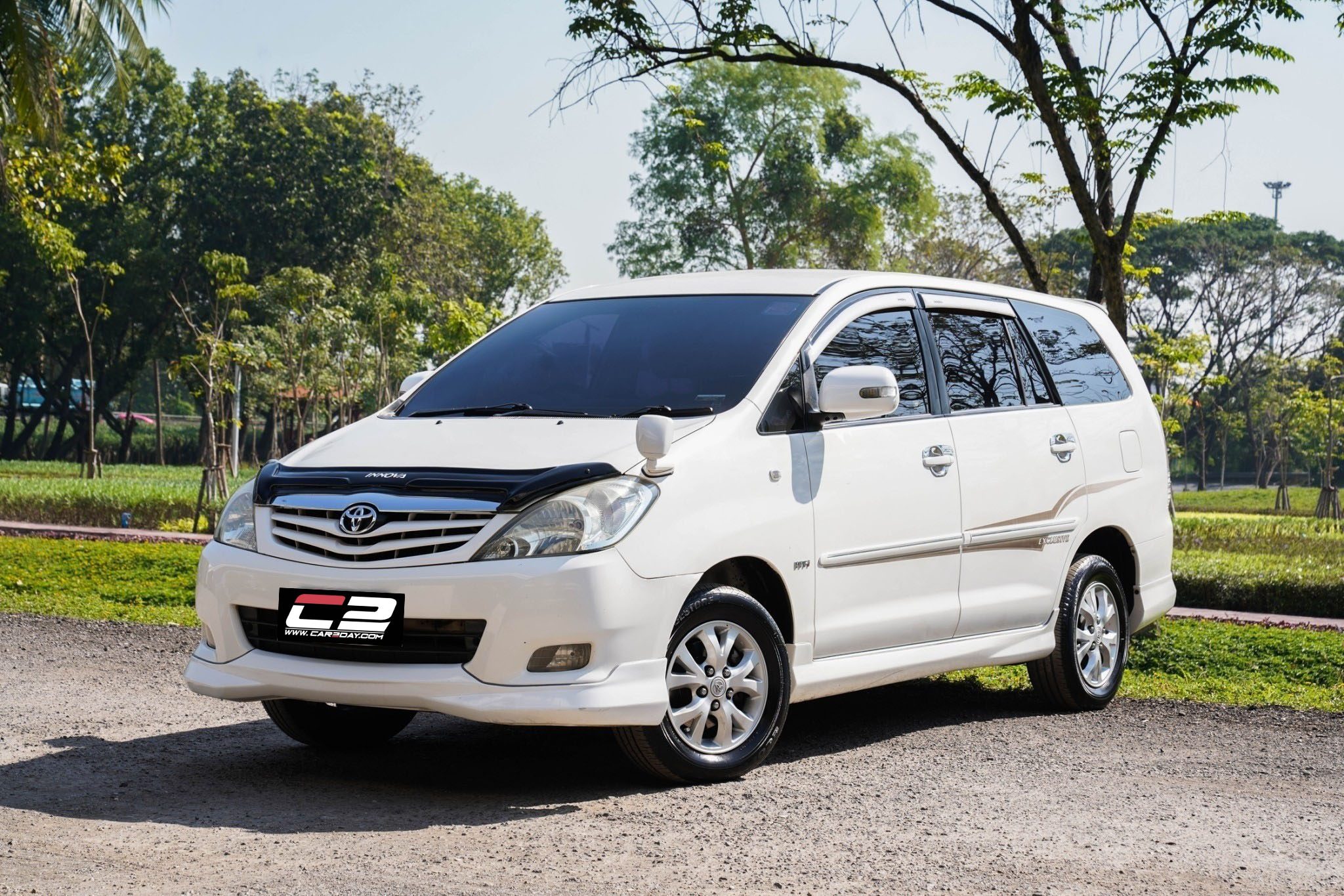 2010 TOYOTA INNOVA 2.0 G EXCLUSIVE AT