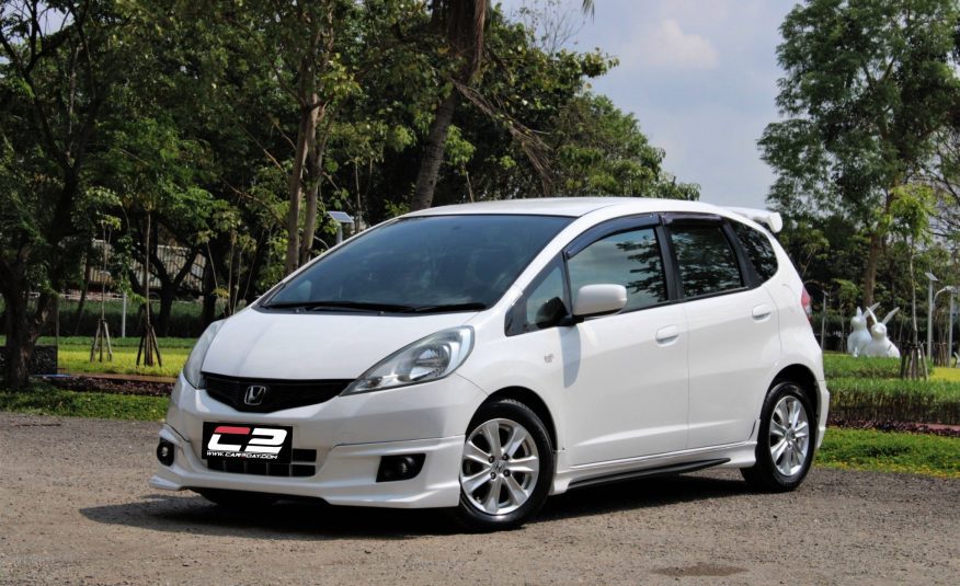 HONDA JAZZ 1.5 V AT