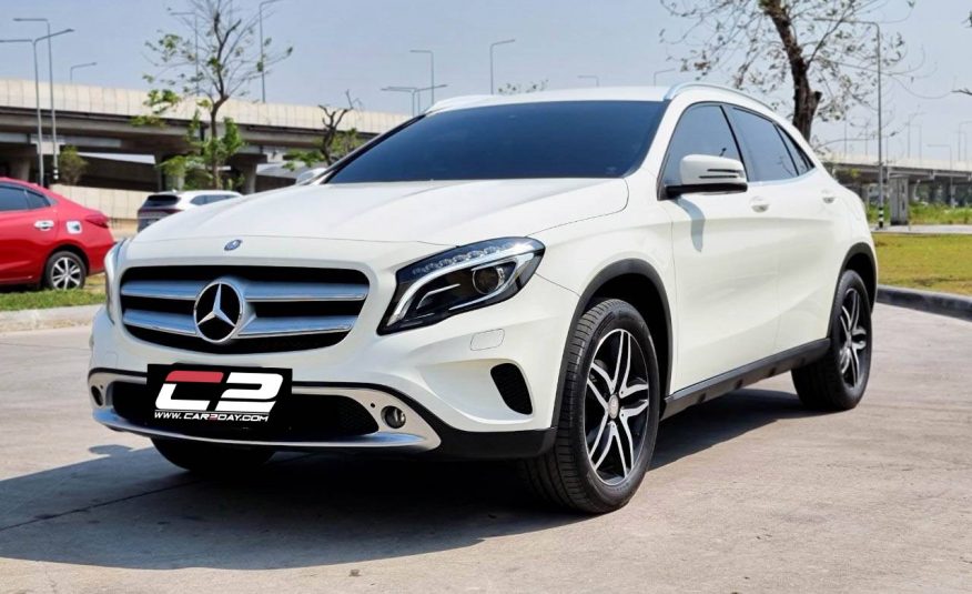 2016 Mercedes-Benz GLA200 1.6 W156