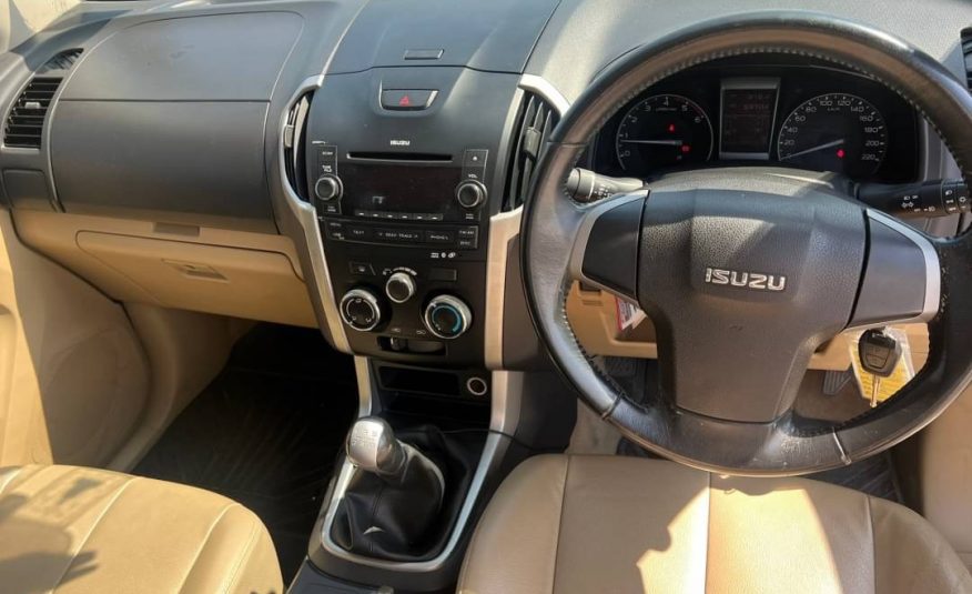 2012 ISUZU DMAX Cab 2.5DCT