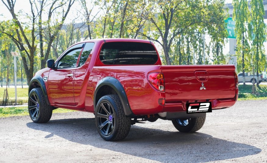 2010 MITSUBISHI TRITON 2.4 GLX MEGA CAB MT