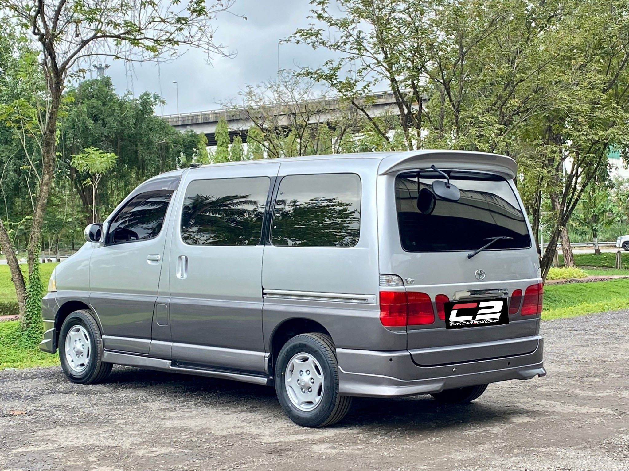 2000 TOYOTA GRANVTA 3.4 4WD MPV AT