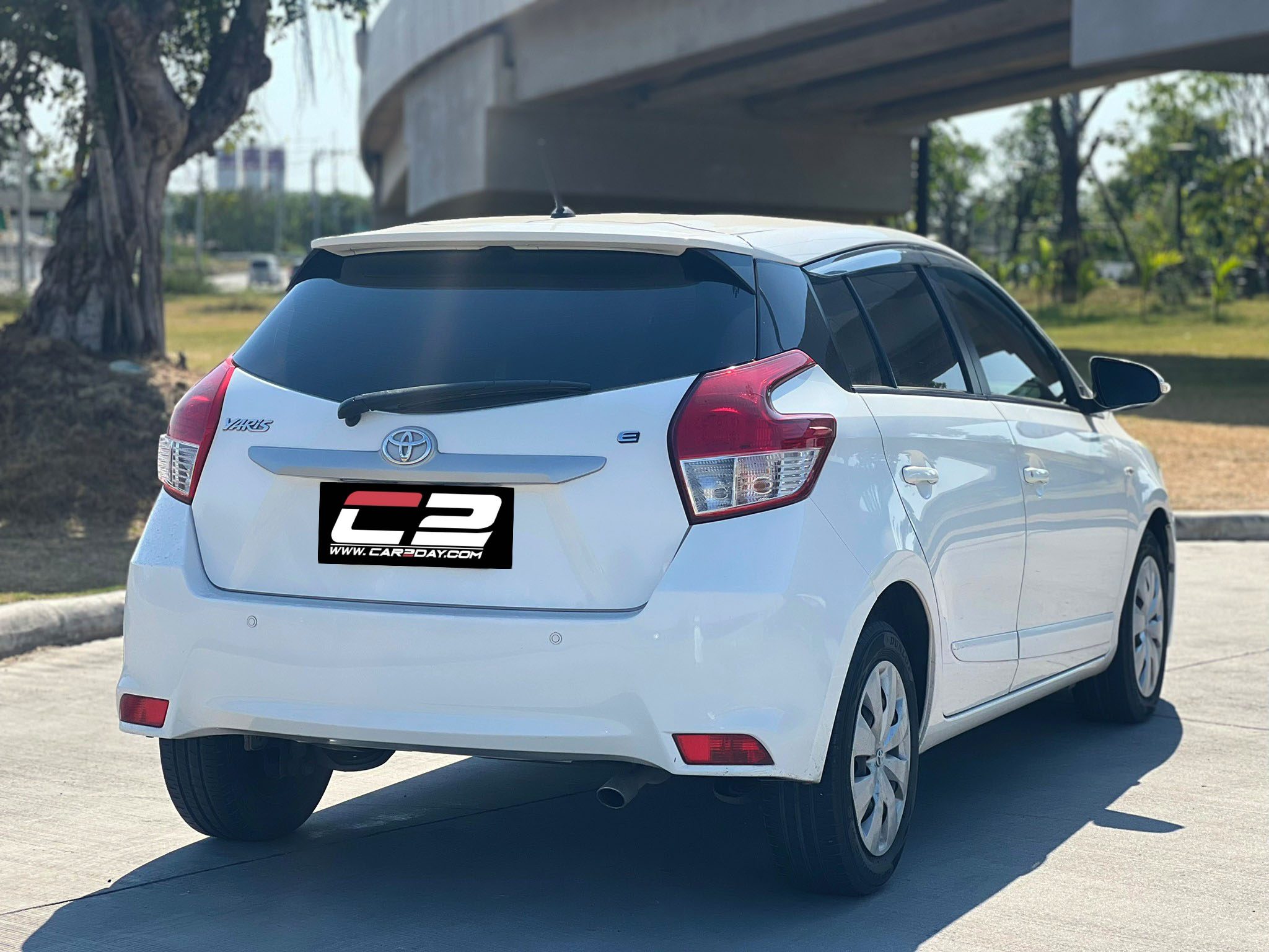 2014 TOYOTA YARIS 1.2 E