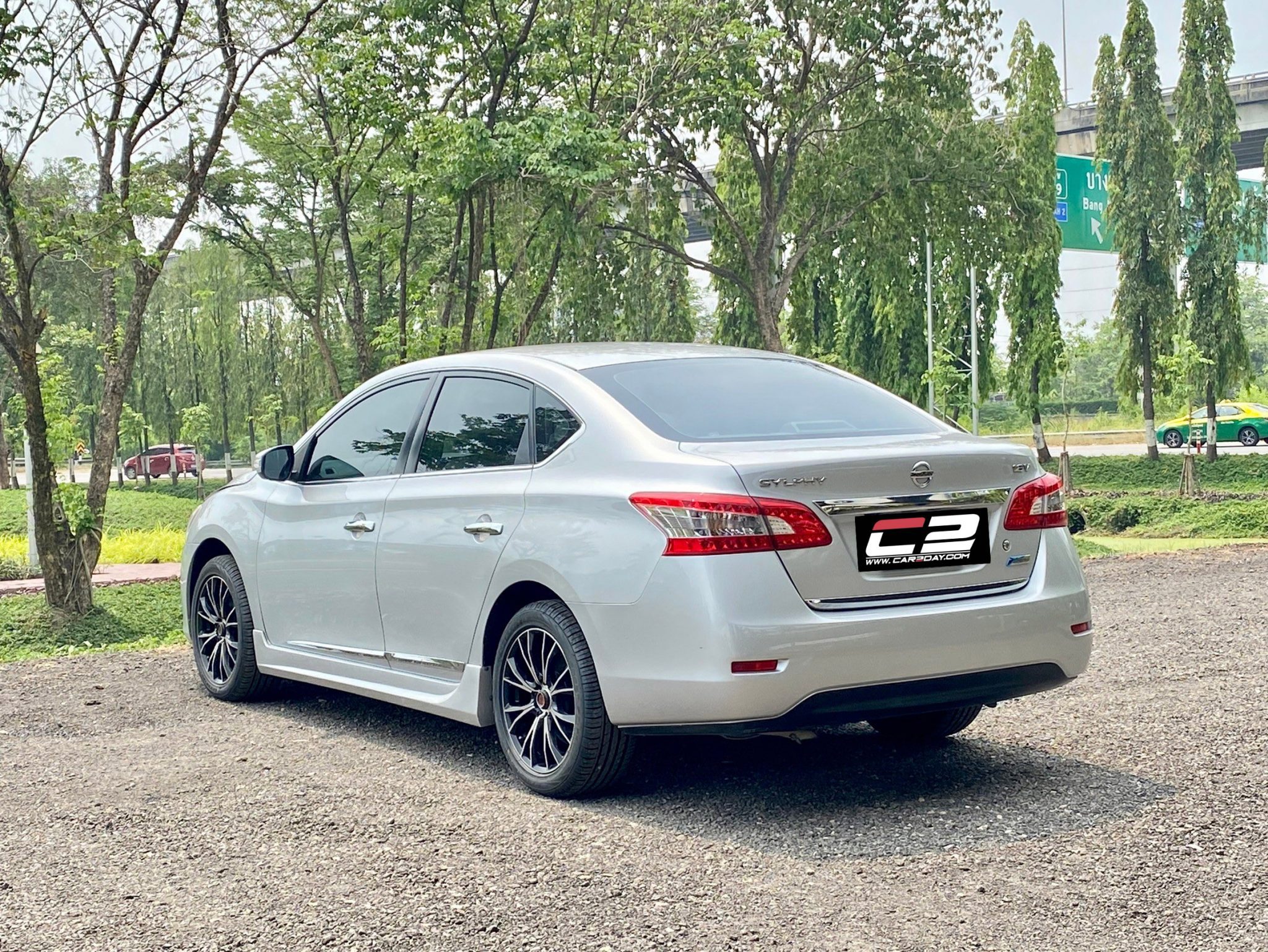2012 NISSAN SYLPHY 1.8 V AT