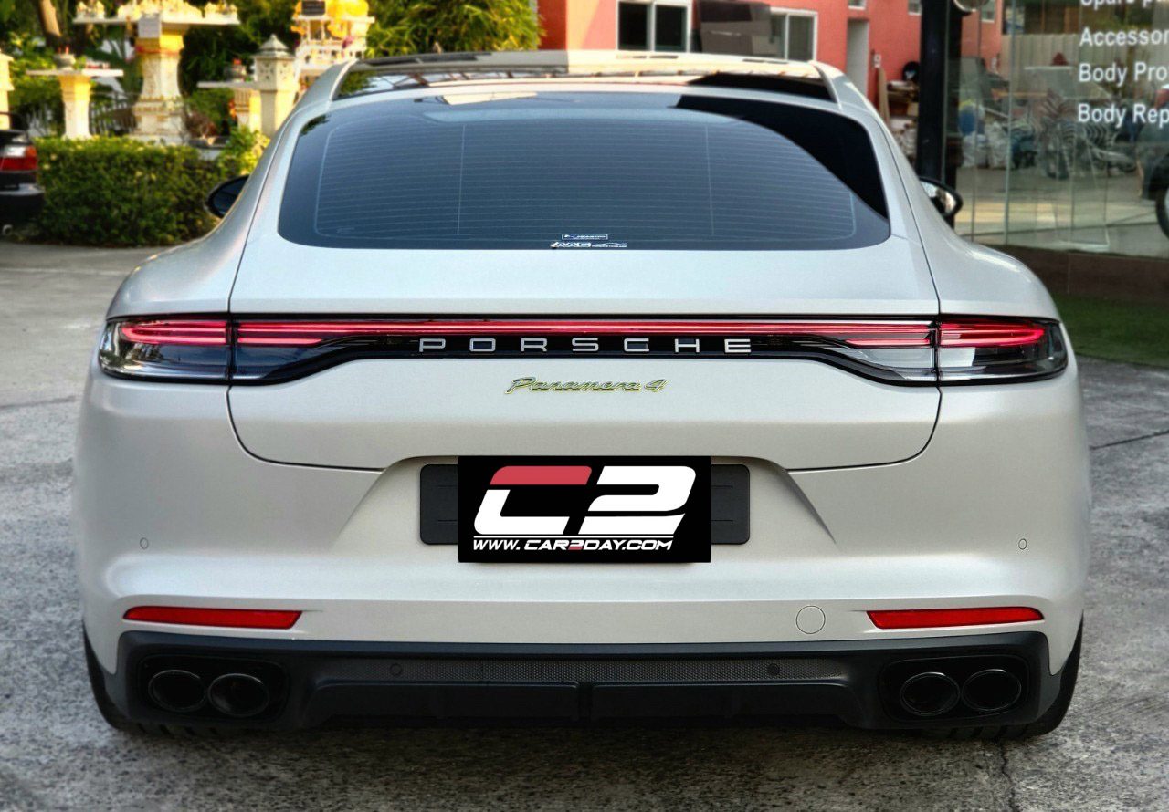 2022 Porsche Panamera 4 E Hybrid Platinum Edition