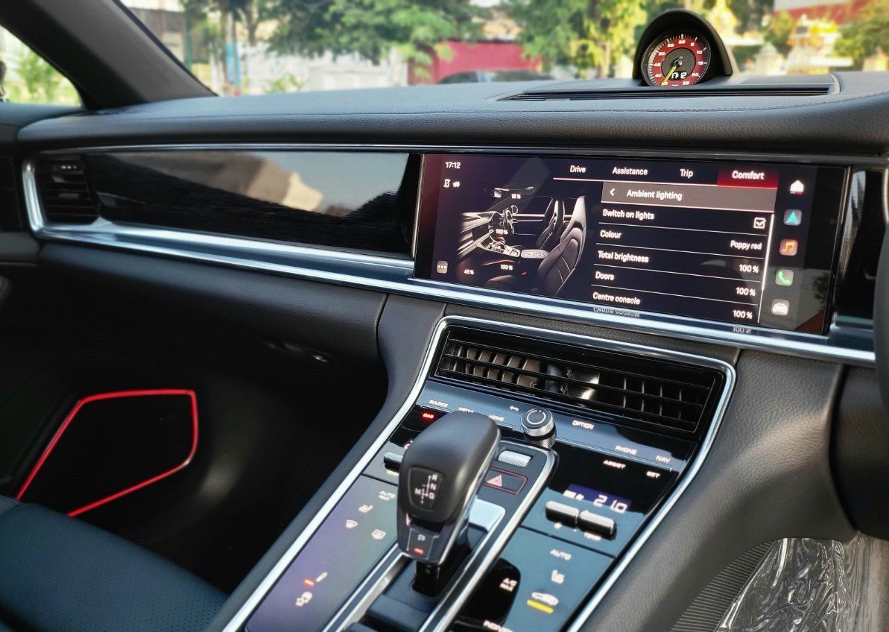 2022 Porsche Panamera 4 E Hybrid Platinum Edition