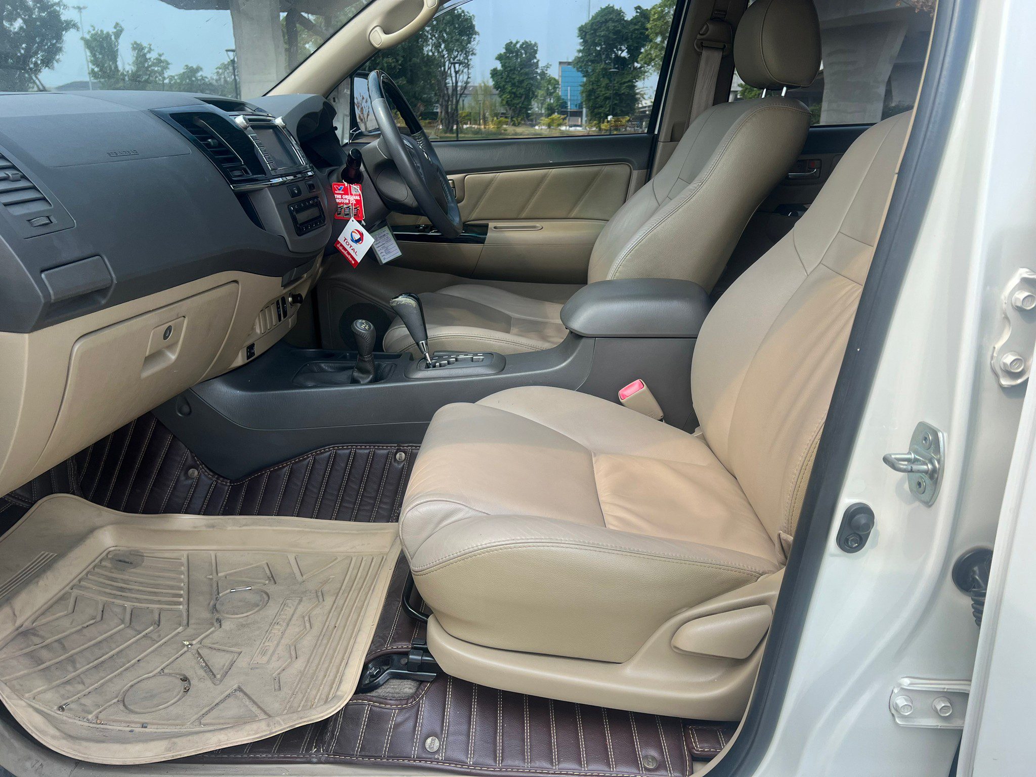 2012 TOYOTA FORTUNER 3.0V 4WD