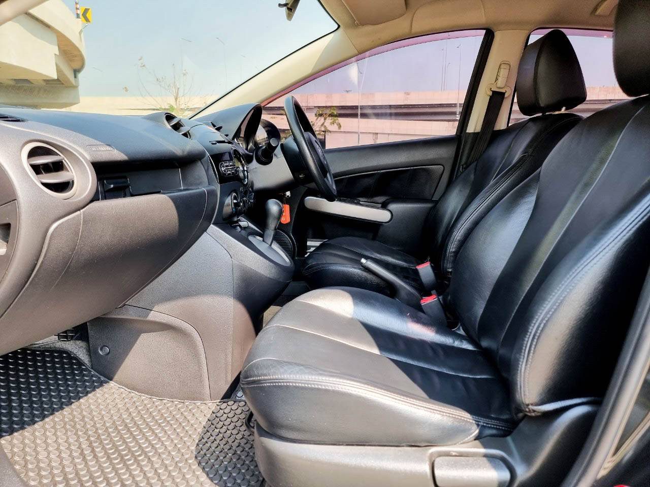 2012 MAZDA 2 1.5 Spirit Elegance