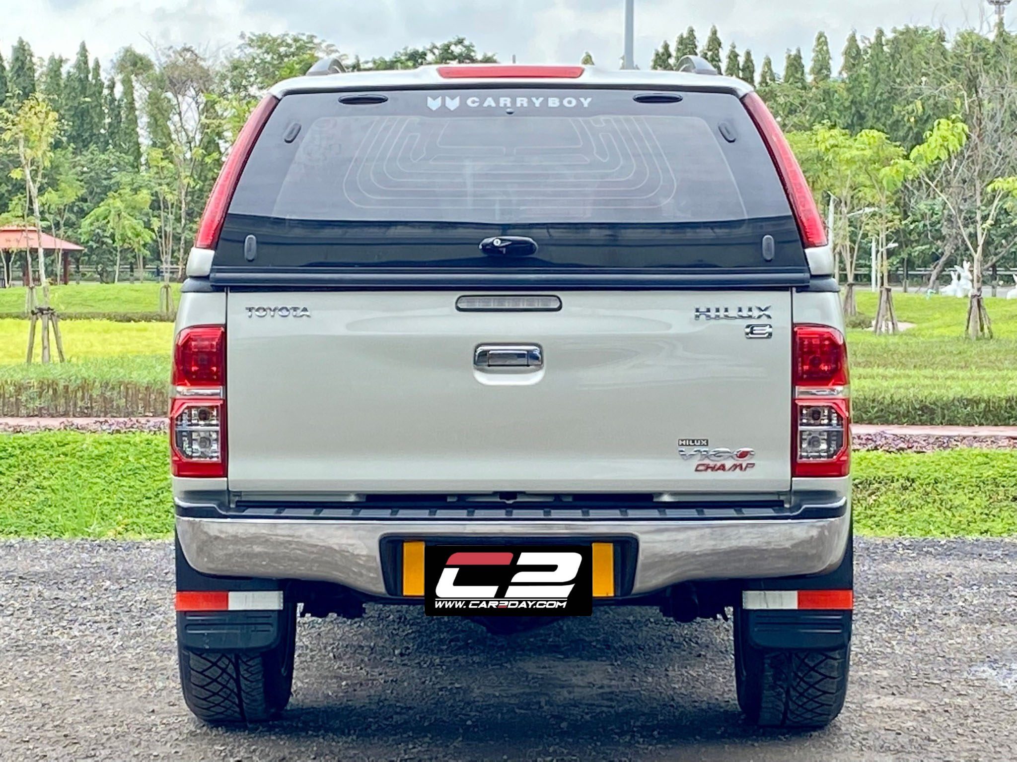 2013 TOYOTA VIGO CHAMP SMARTCAB 2.5 E PRERUNNER VN TURBO AT