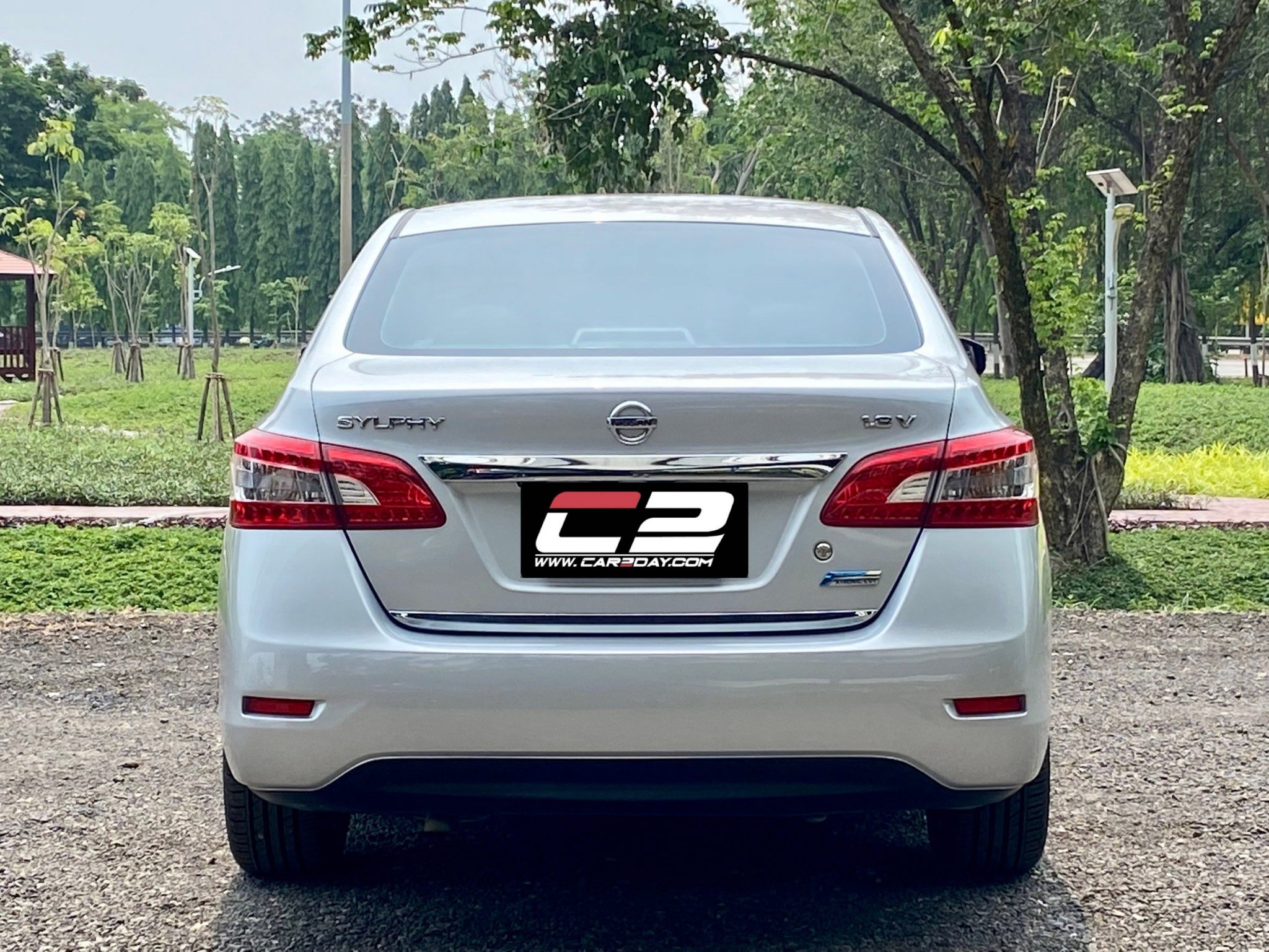2012 NISSAN SYLPHY 1.8 V AT