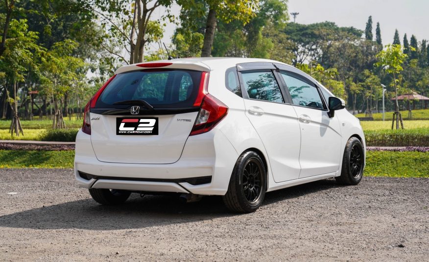 2017 HONDA JAZZ 1.5 S AT