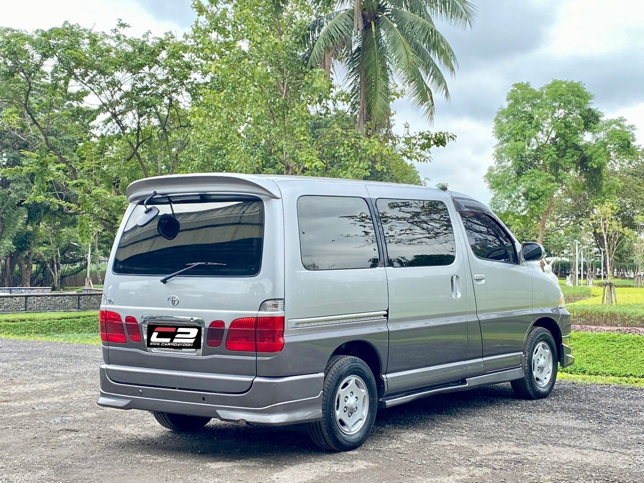 2000 TOYOTA GRANVTA 3.4 4WD MPV AT