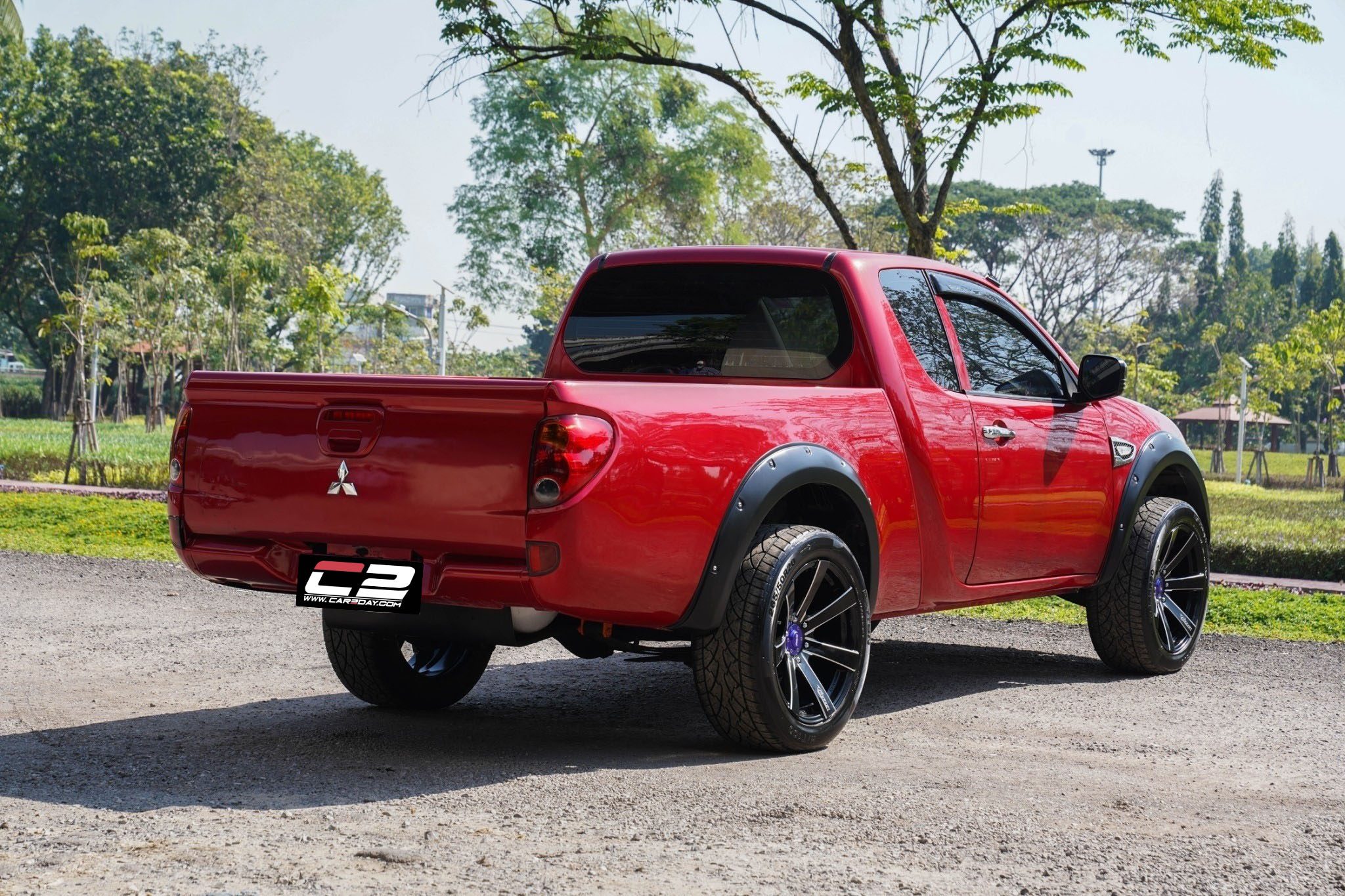 2010 MITSUBISHI TRITON 2.4 GLX MEGA CAB MT