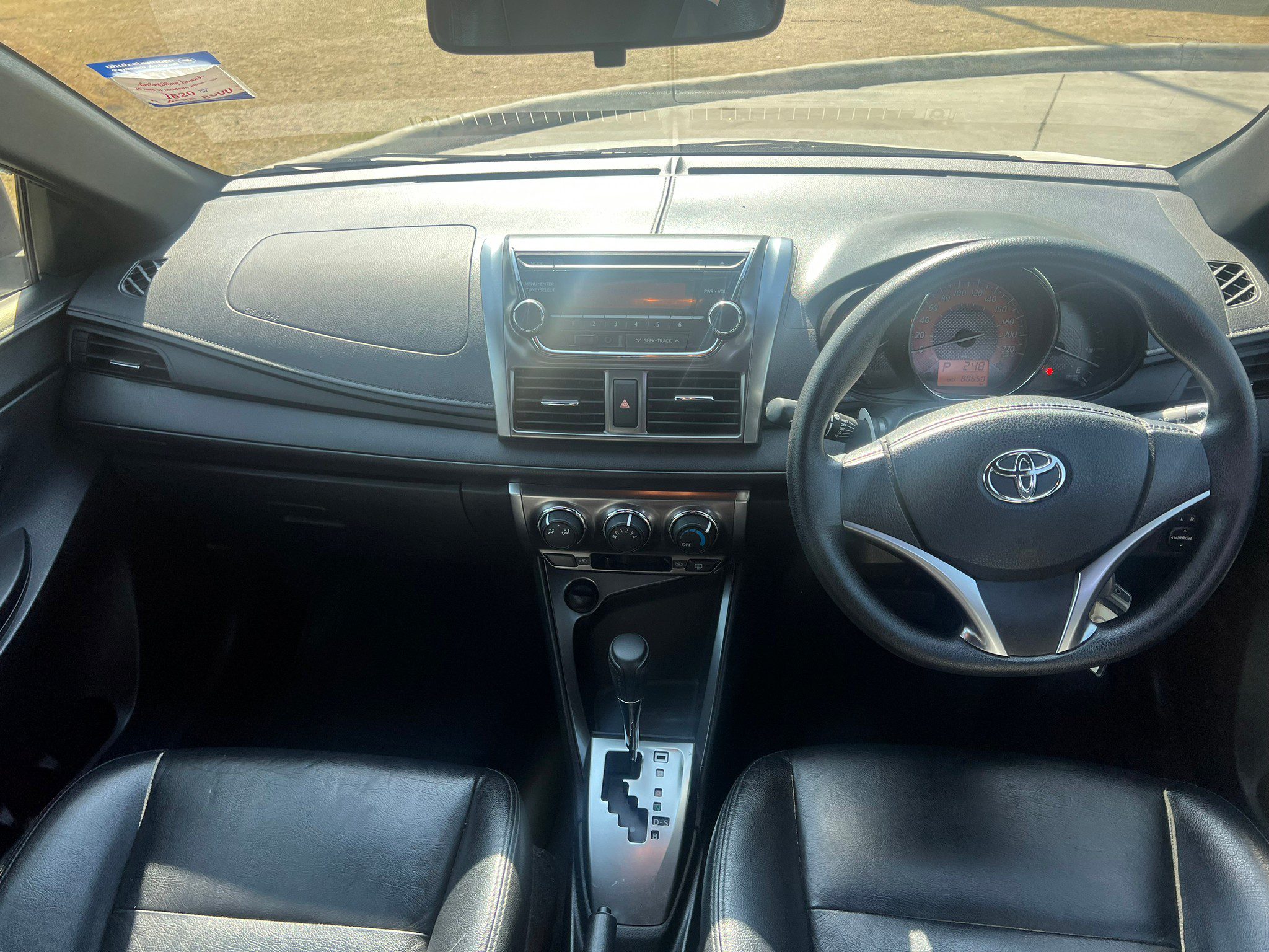 2014 TOYOTA YARIS 1.2 E