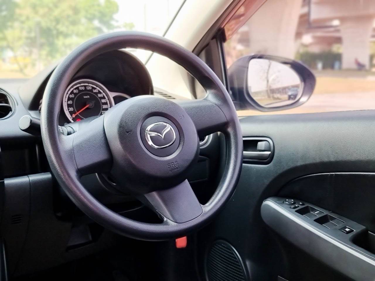 2012 MAZDA 2 1.5 Spirit Elegance