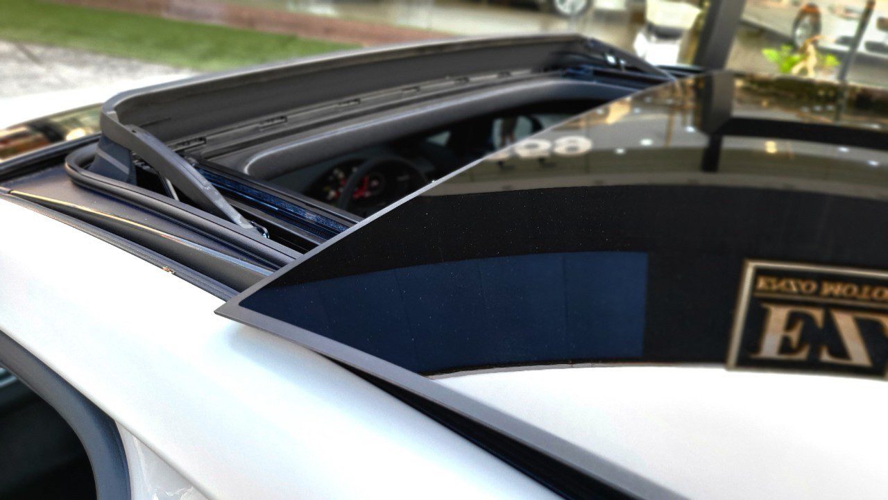 2022 Porsche Panamera 4 E Hybrid Platinum Edition