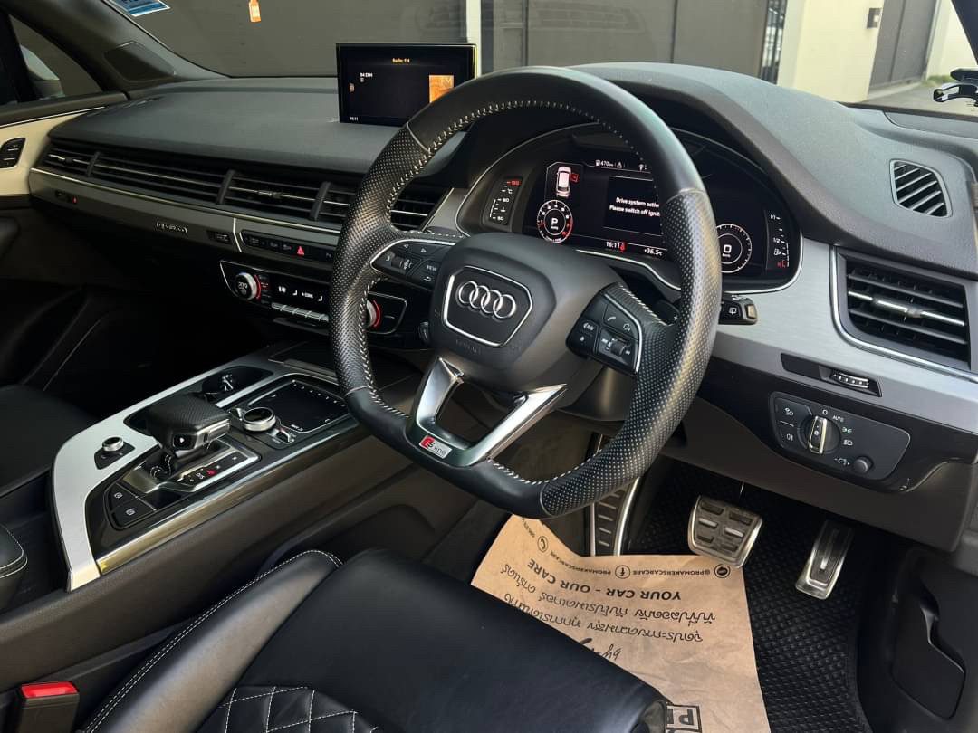 2018 Audi Q7 45 TFSI Black Edition