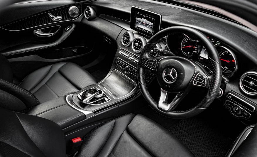 2017 Mercedes Benz C350e Avantgarde Dynamic Hybrid