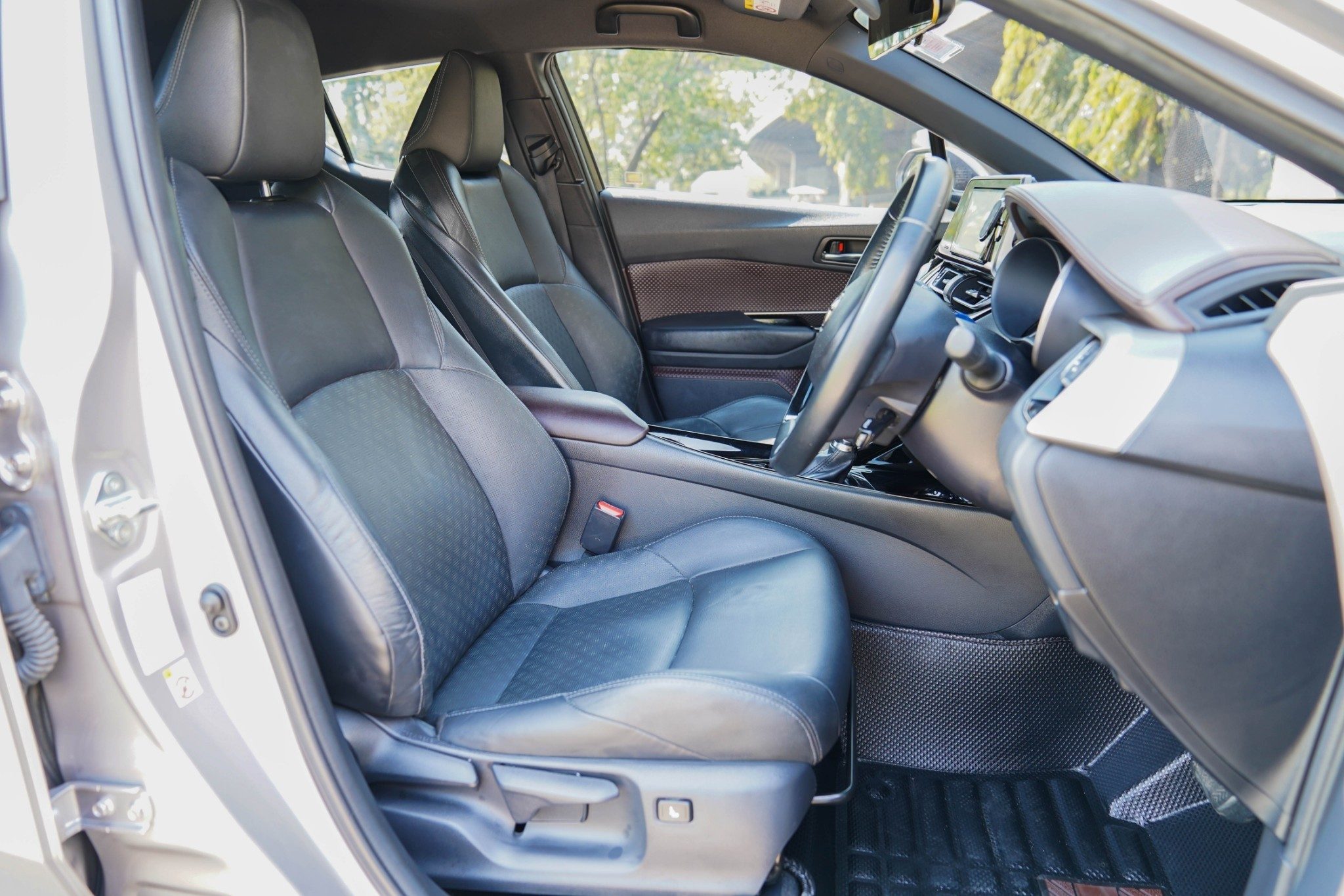 2018 TOYOTA CHR 1.8 MID AT
