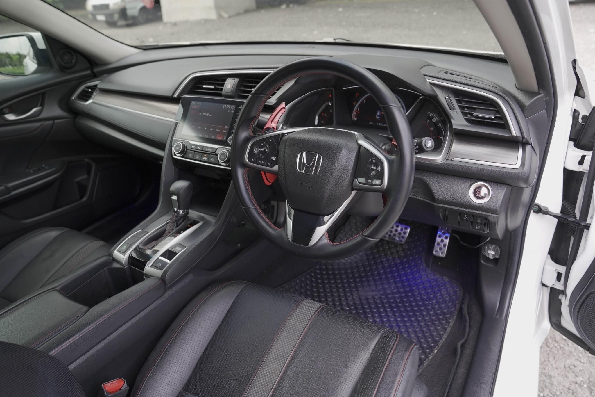2019 HONDA CIVIC 1.5 TURBO RS AT