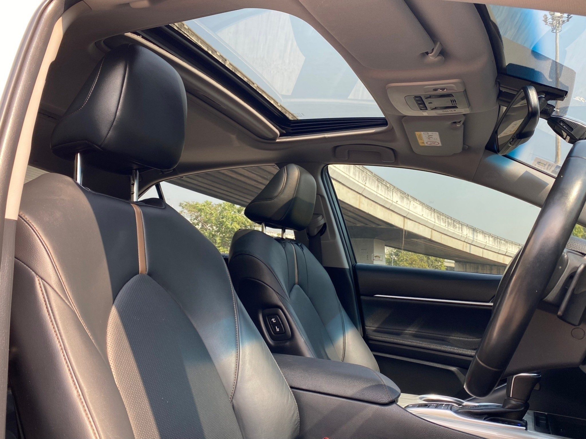 2018 TOYOTA CAMRY 2.5 HEV AT