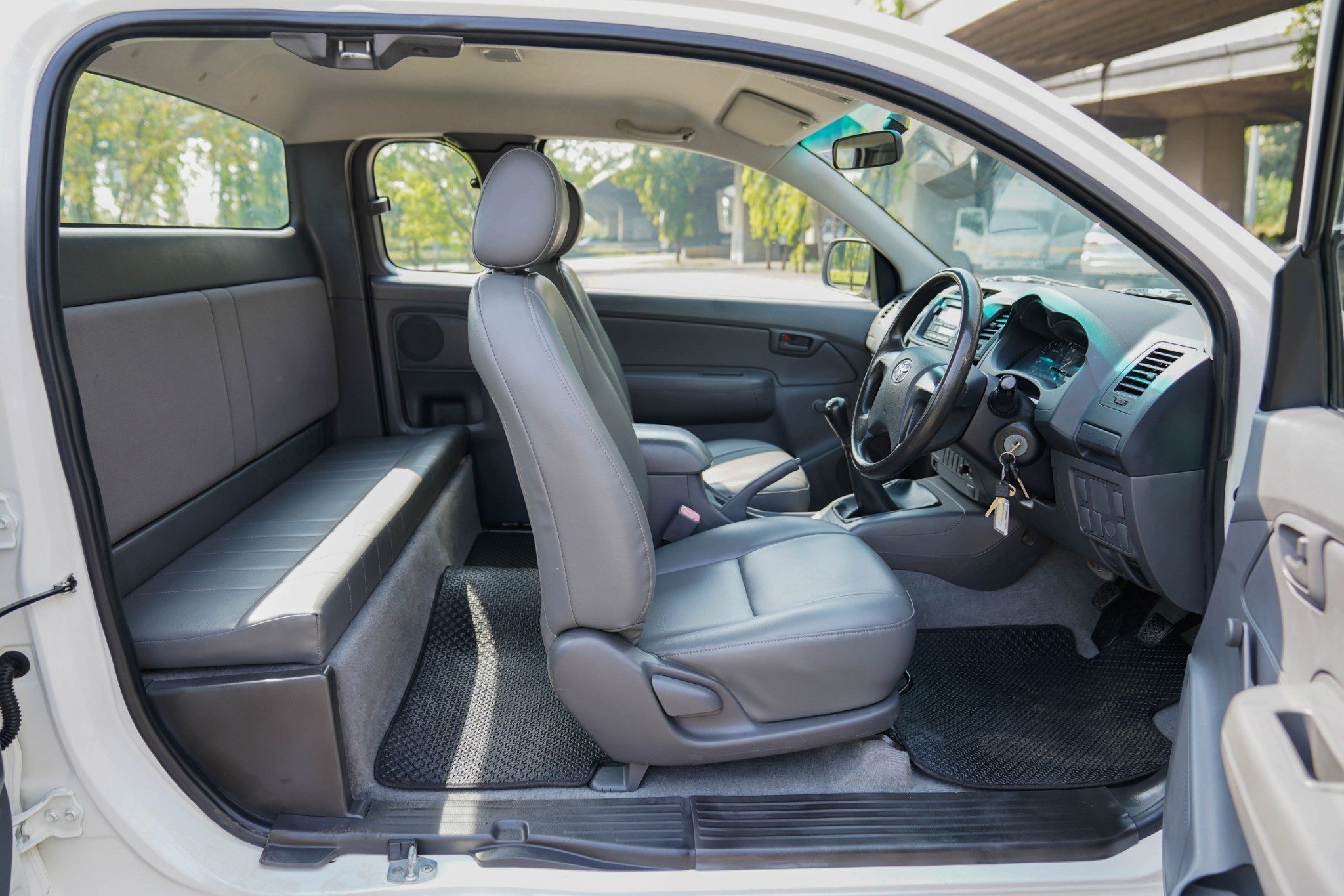 2013 TOYOTA VIGO CHAMP SMART CAB 2.5 MT