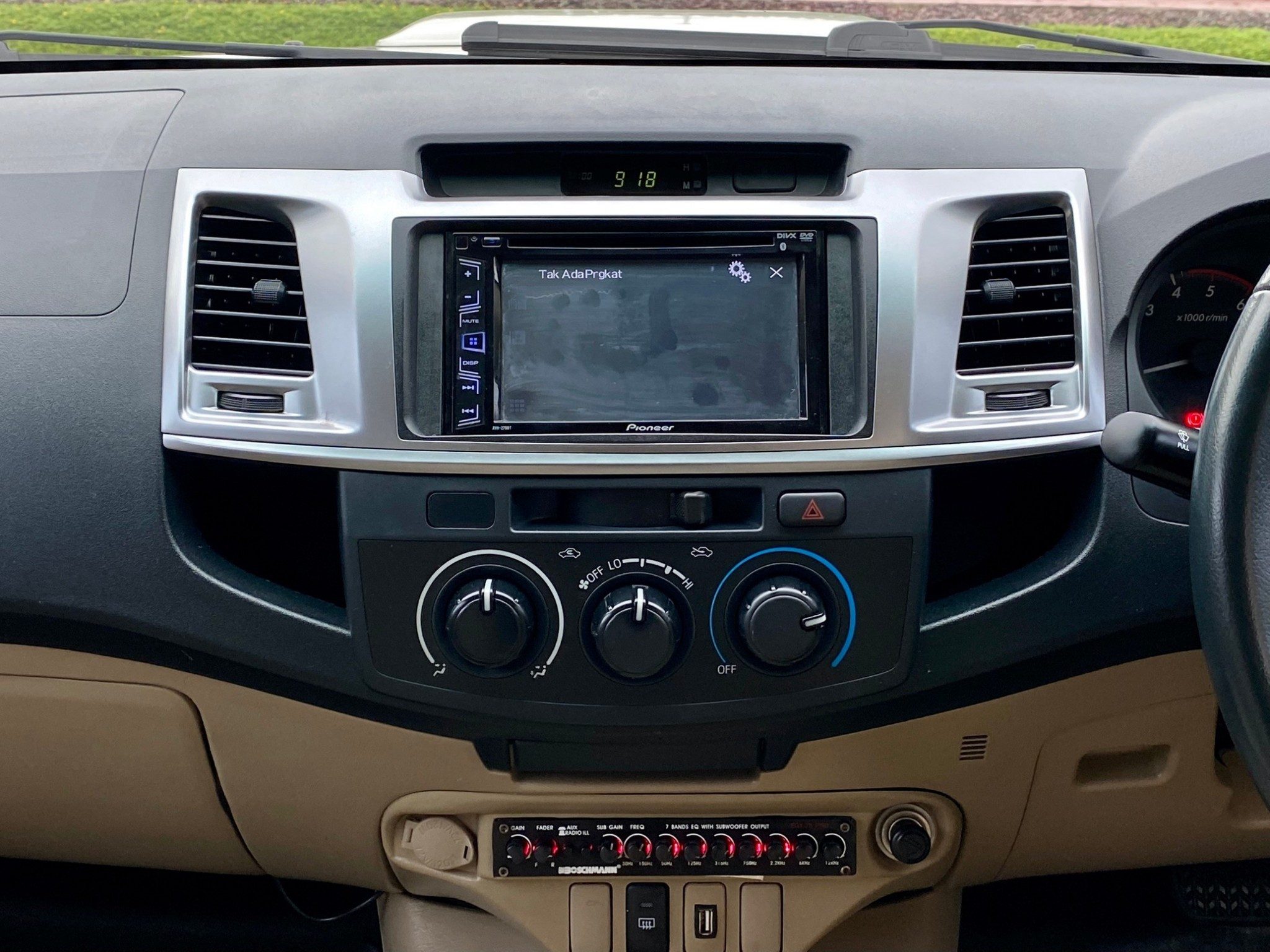2013 TOYOTA VIGO CHAMP SMARTCAB 2.5 E PRERUNNER VN TURBO AT