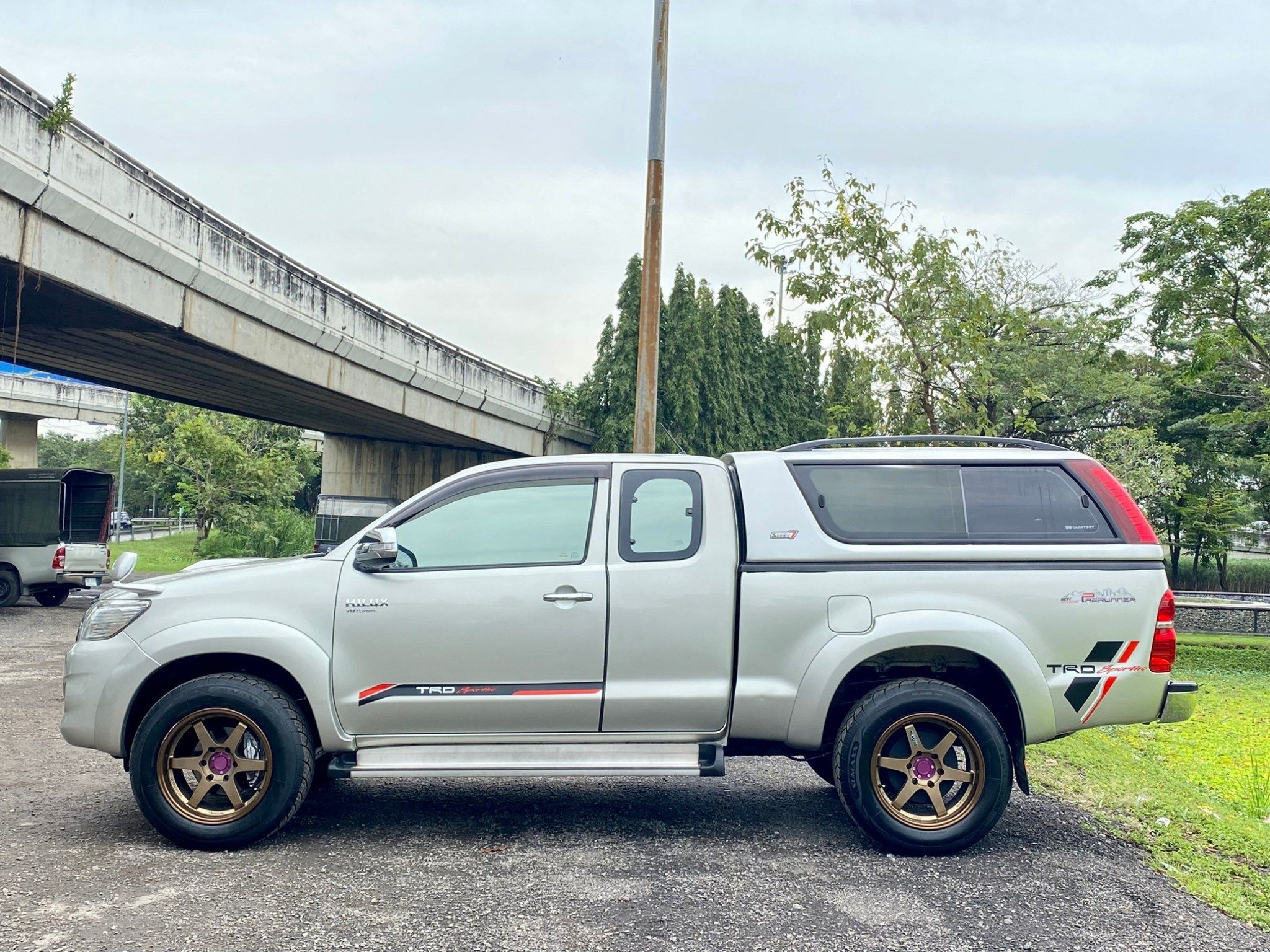 2013 TOYOTA VIGO CHAMP SMARTCAB 2.5 E PRERUNNER VN TURBO AT