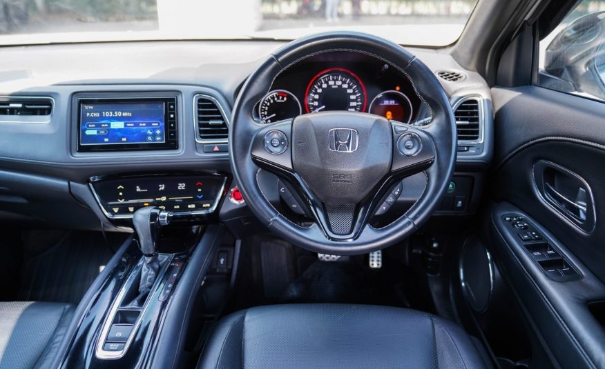 2018 HONDA HRV 1.8 RS AT