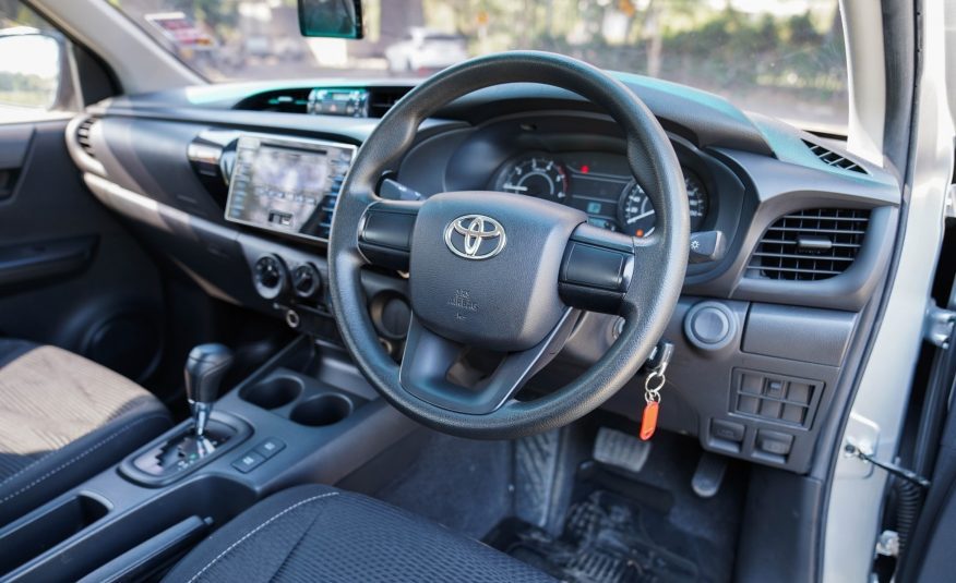 2019 TOYOTA HILUX REVO CAB 2.4 E AT