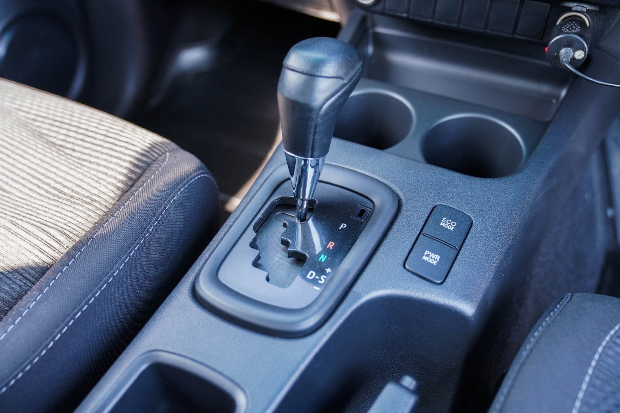 2019 TOYOTA HILUX REVO CAB 2.4 E AT