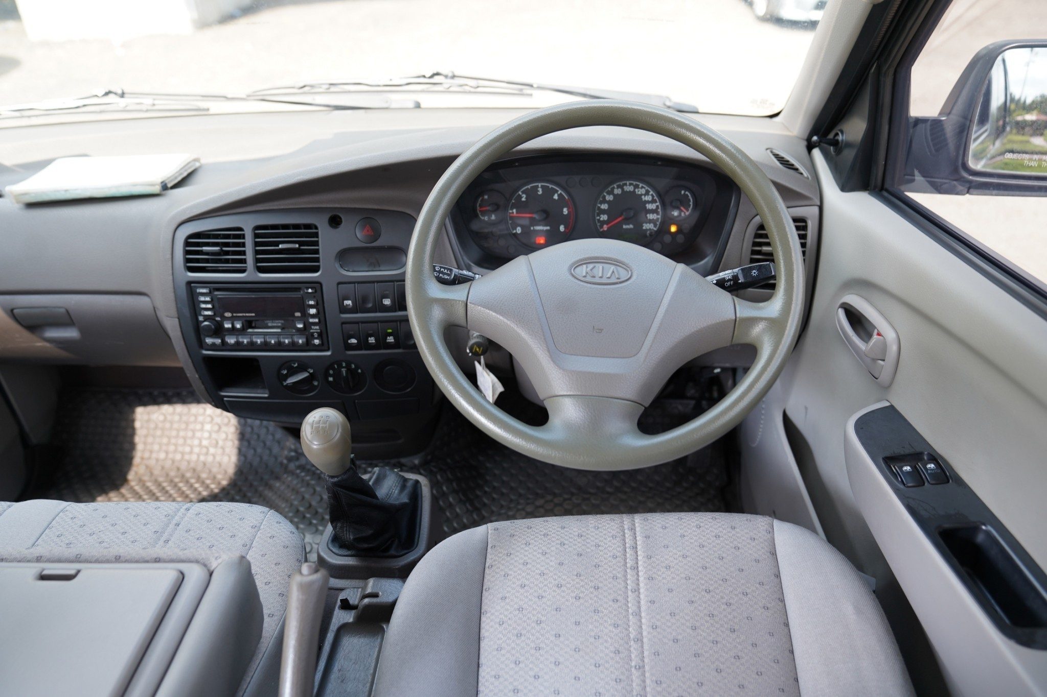 2009 KIA PREGIO 2.7 GS MT