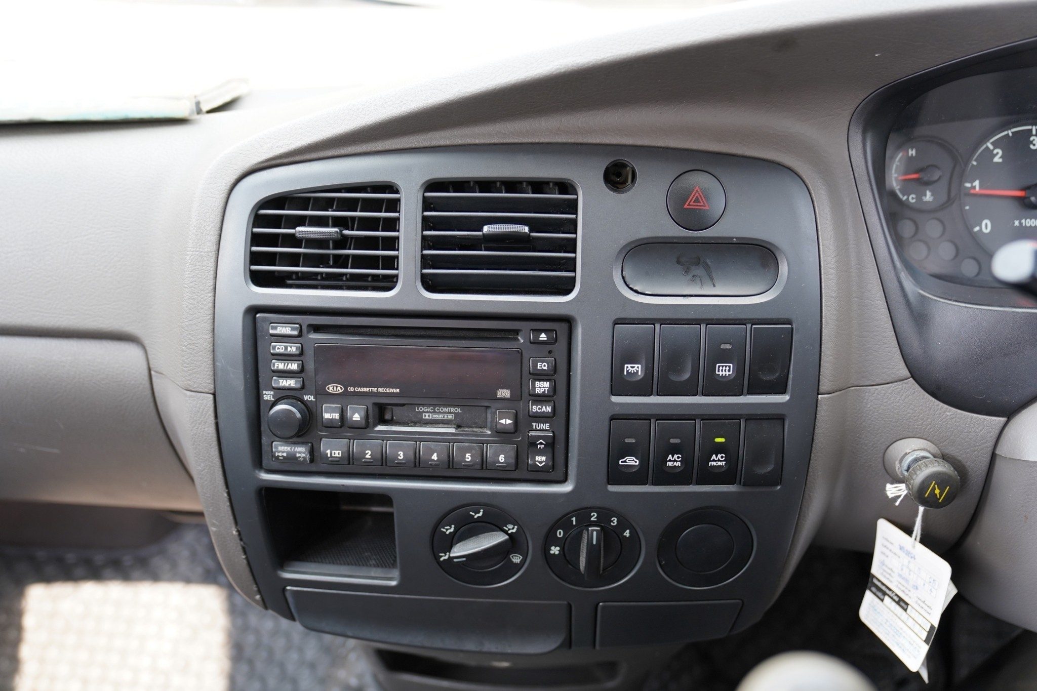 2009 KIA PREGIO 2.7 GS MT